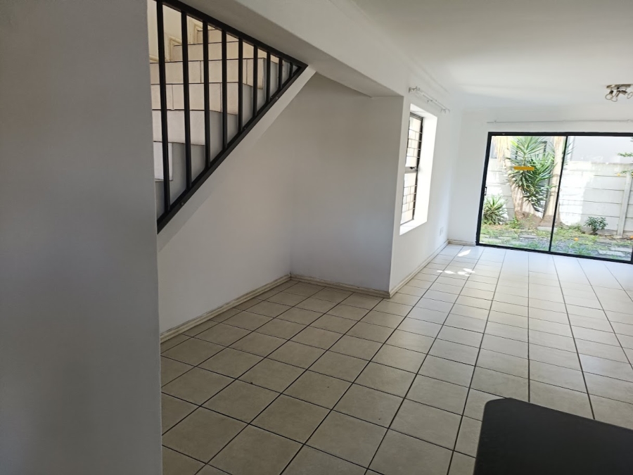 To Let 3 Bedroom Property for Rent in Parklands Western Cape
